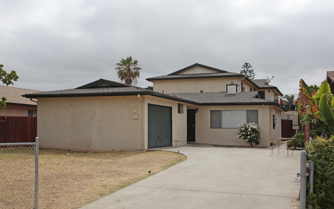 563 Emory St in Imperial Beach, CA - Building Photo