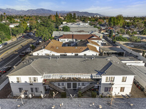 14324 Roscoe Blvd in Panorama City, CA - Building Photo - Building Photo