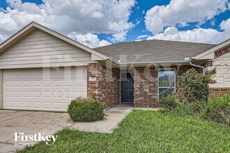 1821 Ridgecrest Dr in Terrell, TX - Building Photo - Building Photo