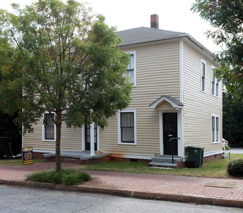 211 E Fisher St in Salisbury, NC - Building Photo