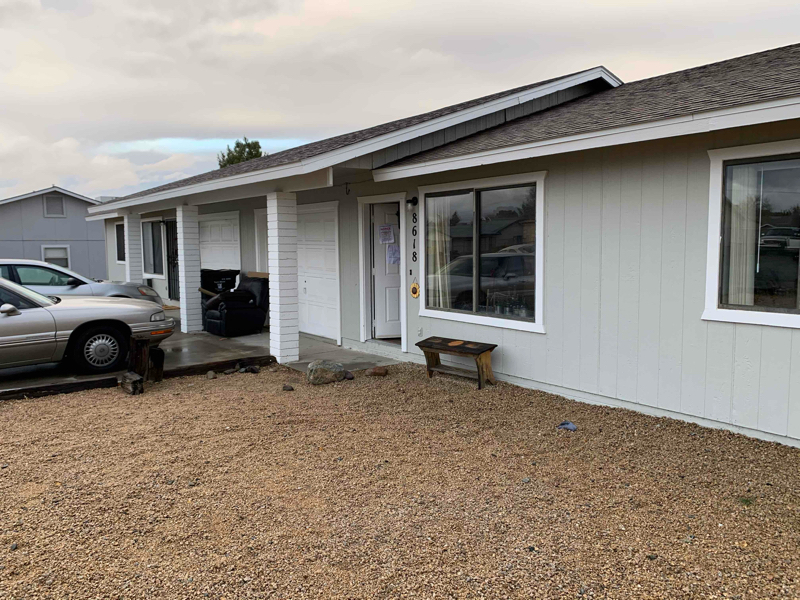 8618 E Warren Rd in Prescott Valley, AZ - Foto de edificio