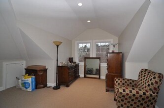 27 Crosby Rd, Unit 3 in Chestnut Hill, MA - Building Photo - Building Photo