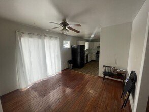 34506 Spruce Dr in Lewes, DE - Foto de edificio - Building Photo