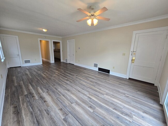 1308 N Main St in Bloomington, IL - Building Photo - Building Photo
