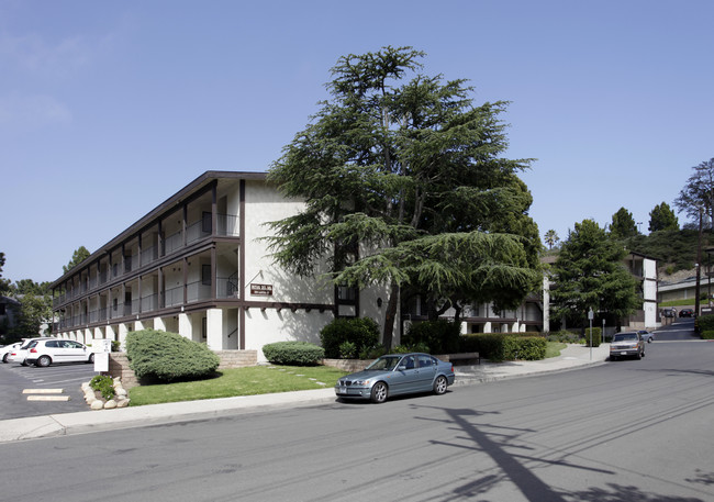 Patios Del Sol Apartments in Santa Barbara, CA - Building Photo - Building Photo