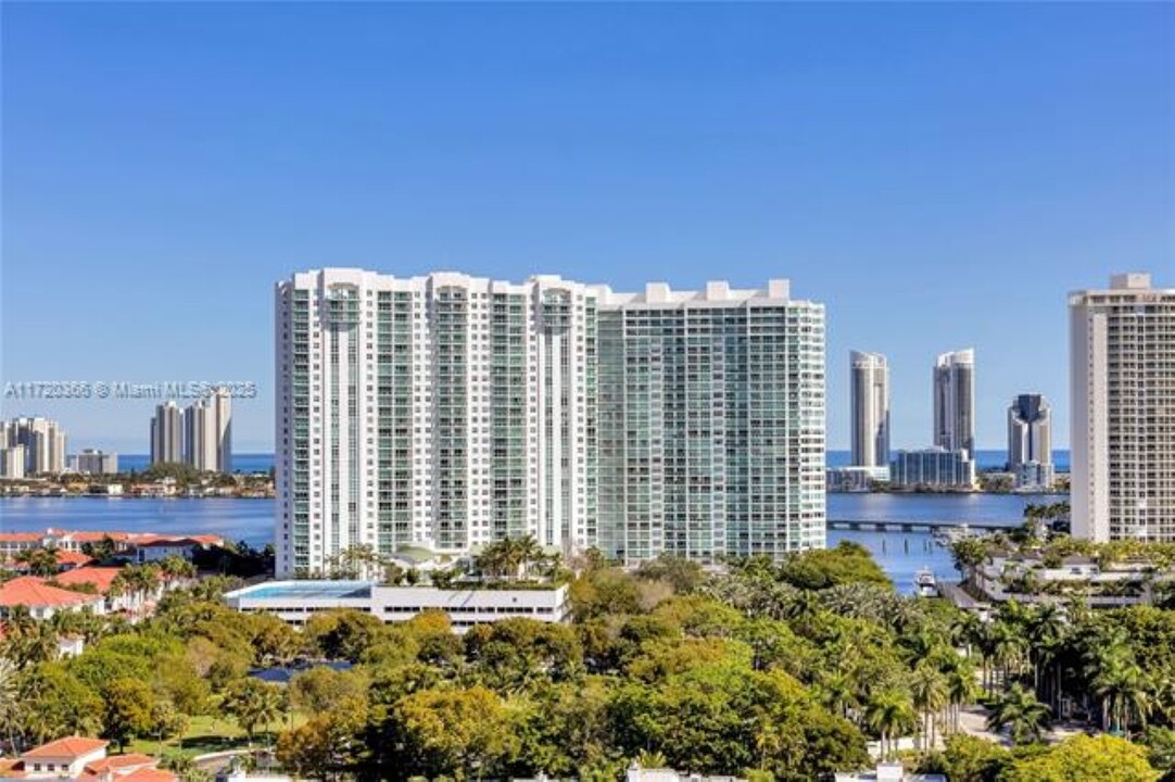 2851 NE 183rd St, Unit 1809E in Aventura, FL - Building Photo