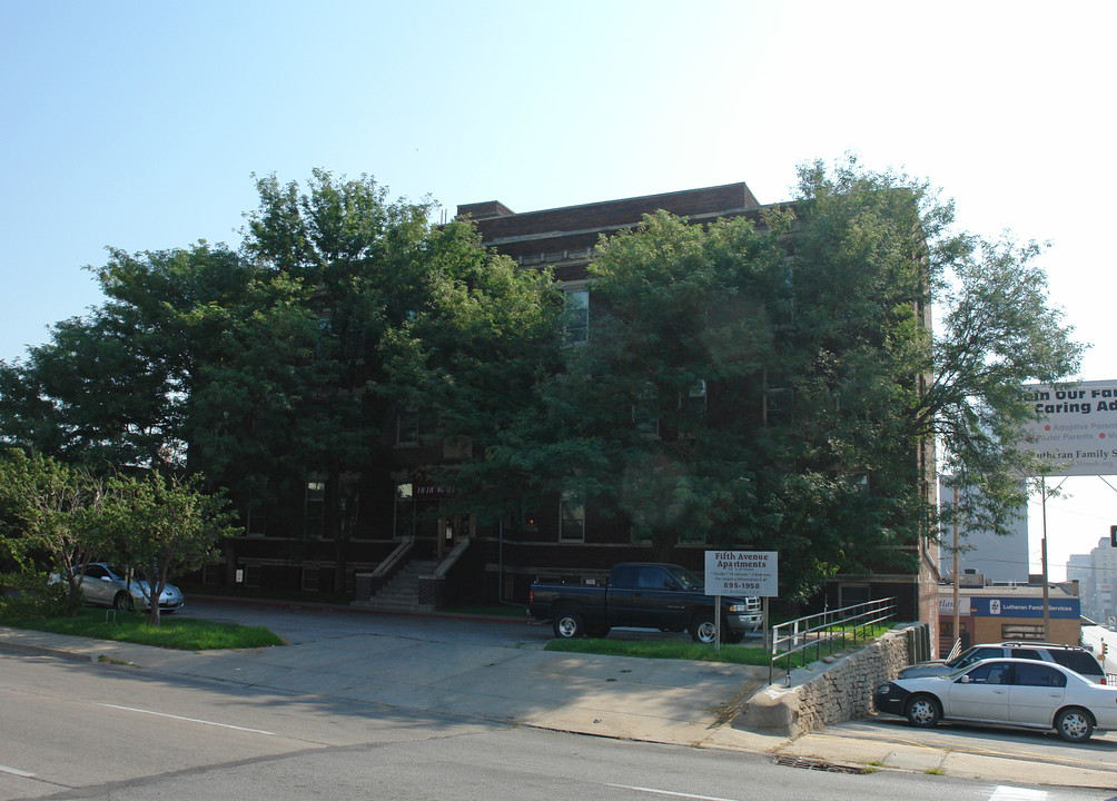 Fifth Avenue Apartments in Omaha, NE - Foto de edificio