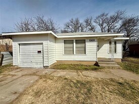 1509 SE 18th St in Mineral Wells, TX - Building Photo