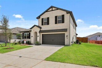 816 Jacquelyn Dr in Little Elm, TX - Building Photo - Building Photo
