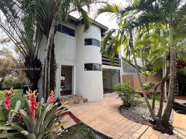 10911 SW 71st St in Miami, FL - Building Photo - Building Photo