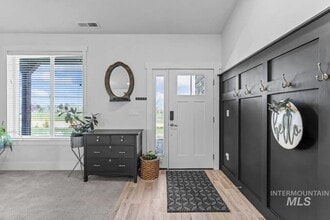 22205 Aura Vista Way in Caldwell, ID - Building Photo - Building Photo
