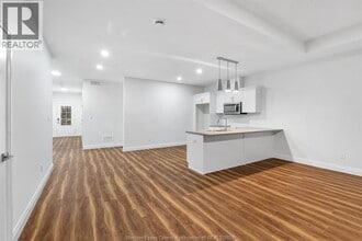 709 Elliot Pt Rd in Amherstburg, ON - Building Photo - Building Photo