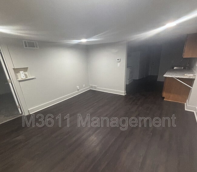 1702 S 11th St in Lincoln, NE - Foto de edificio - Building Photo