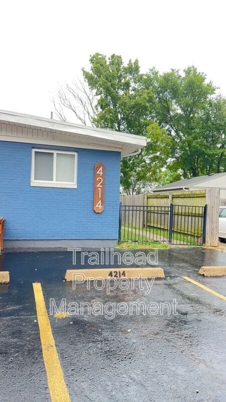property at 4214 Lloyd St