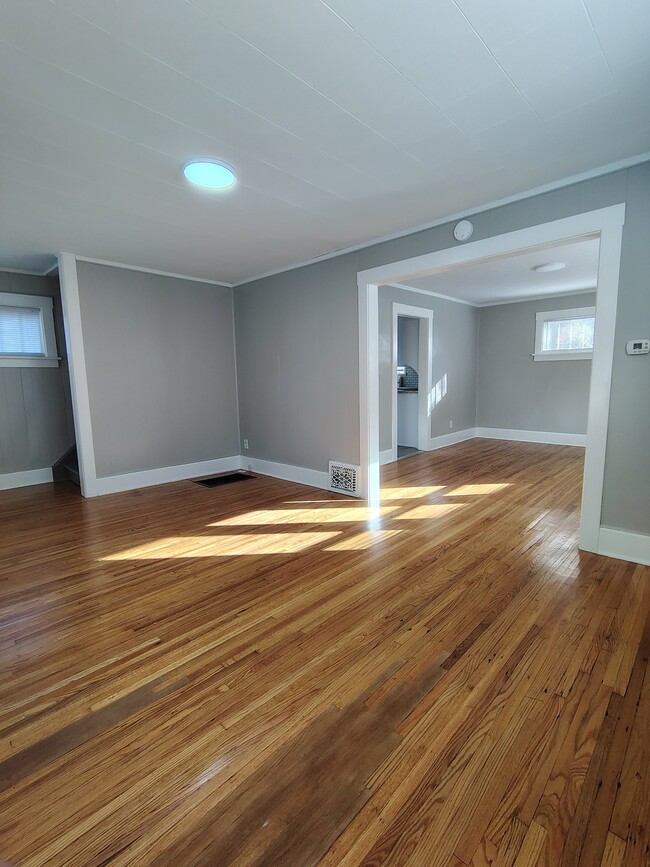 1607 N Church St in Rockford, IL - Building Photo - Building Photo