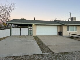 7687 Elk Trail in Yucca Valley, CA - Building Photo
