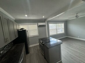 Armada Rd. Apartments in Venice, FL - Building Photo - Building Photo
