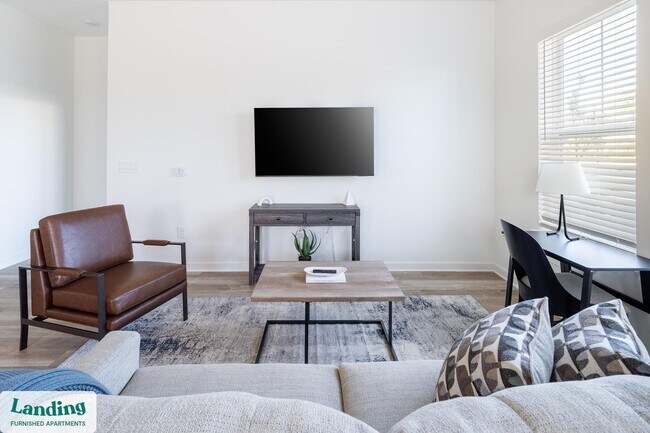 3299 Loop Rd in Orange Beach, AL - Foto de edificio - Building Photo