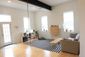 217 Main St in Beacon, NY - Building Photo - Building Photo