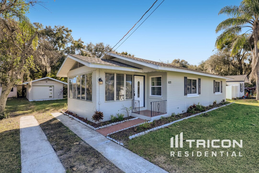 620 E 7th Ave in Mount Dora, FL - Building Photo