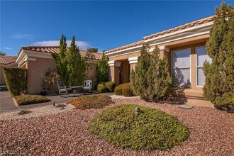 11016 Clarion Ln in Las Vegas, NV - Building Photo - Building Photo