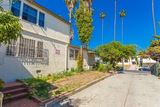 115-119 N Catalina St in Los Angeles, CA - Building Photo - Building Photo