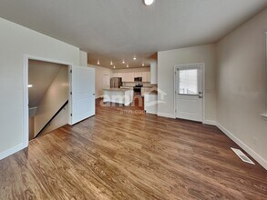 3003 E S Village Dr in Layton, UT - Building Photo - Building Photo
