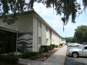 122 West in Jacksonville, FL - Foto de edificio - Building Photo