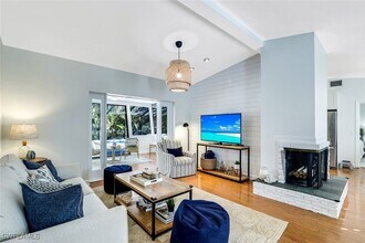 739 7th Ave N in Naples, FL - Building Photo - Building Photo