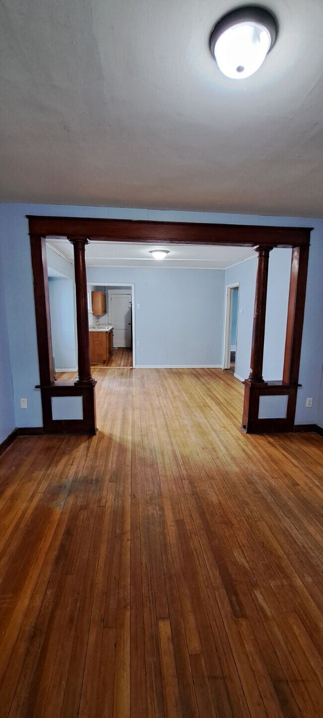 2757 Broadway Rentals in Rotterdam, NY