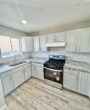 4325 Lashelle Ave in Colorado Springs, CO - Building Photo - Building Photo