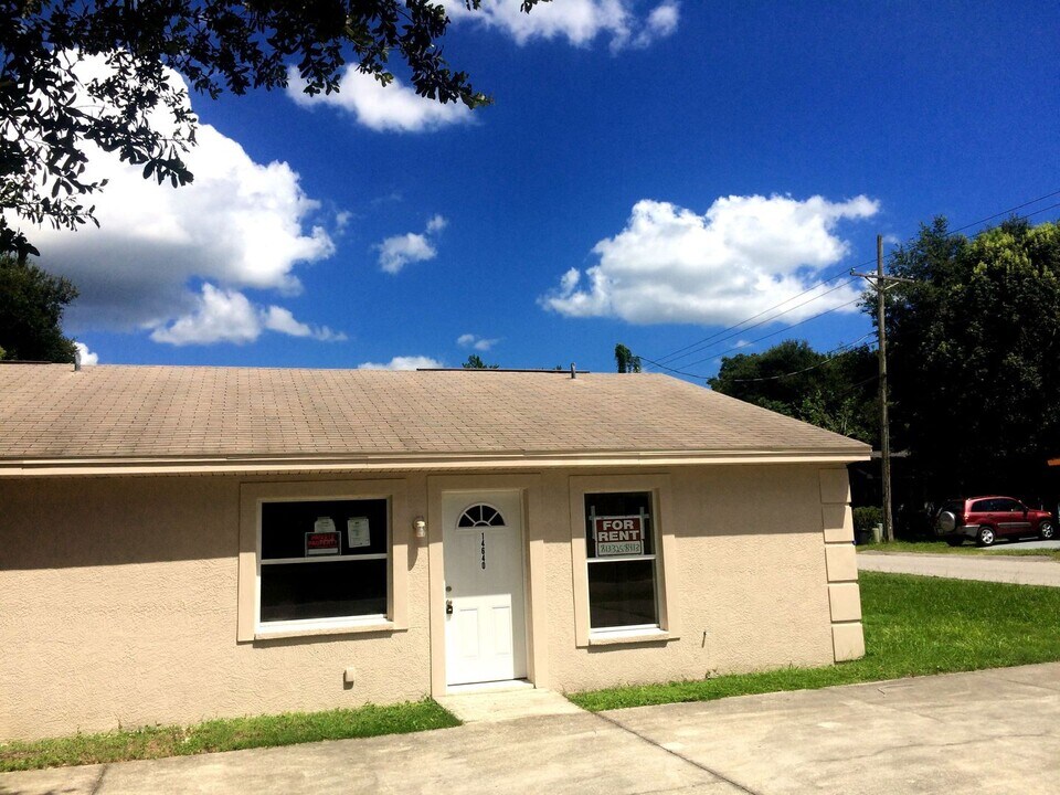 14640 10th St in Dade City, FL - Building Photo