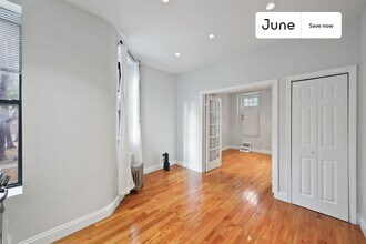 715 E 5th St in New York, NY - Building Photo - Building Photo