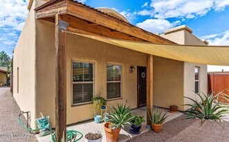 114 E 23rd St in Tucson, AZ - Building Photo