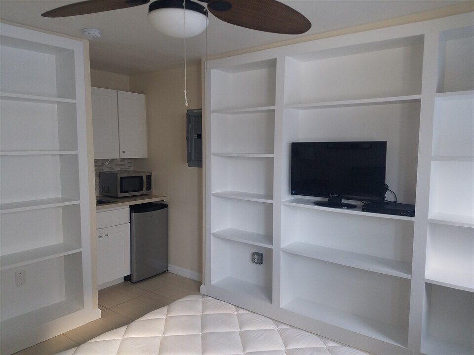 857 Ocean Blvd in Hampton, NH - Building Photo