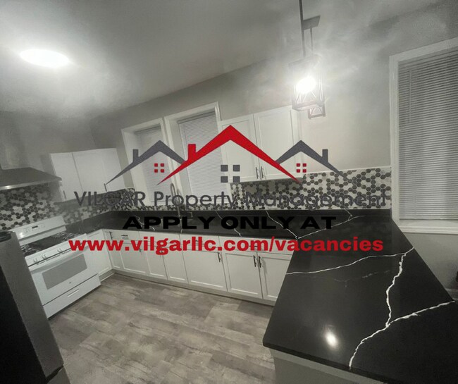 4117 Euclid Ave-Unit -First Floor (Apt A1 Front) in East Chicago, IN - Building Photo - Building Photo