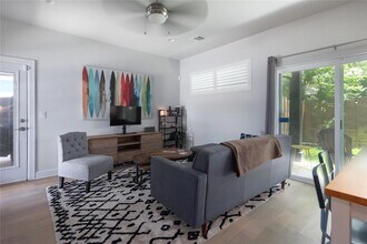 2305 Shamrock Ave in Austin, TX - Building Photo - Building Photo
