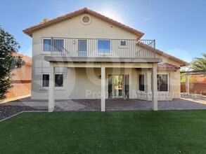 874 W Port Royal Pl in Oro Valley, AZ - Building Photo - Building Photo