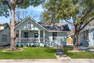 331 Abiso Ave in San Antonio, TX - Building Photo - Building Photo