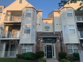 8931 Town Center Cir in Upper Marlboro, MD - Building Photo