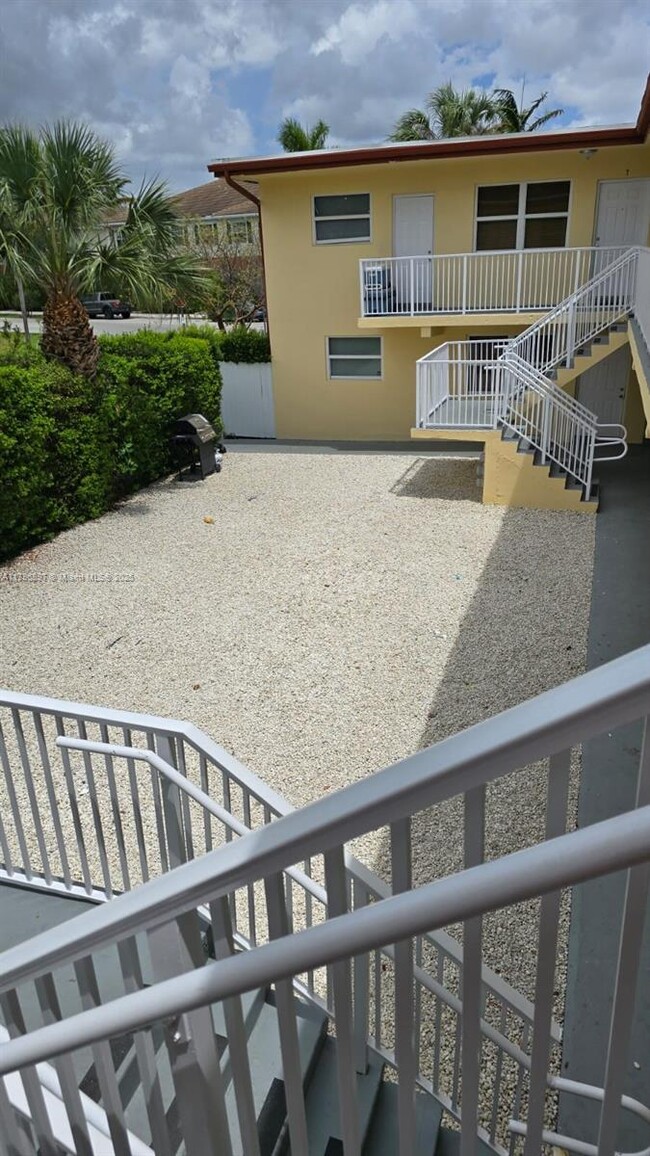 260 SW 8th St in Pompano Beach, FL - Building Photo - Building Photo