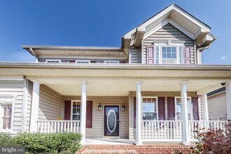 9402 Pep Rally Ln in Waldorf, MD - Building Photo - Building Photo