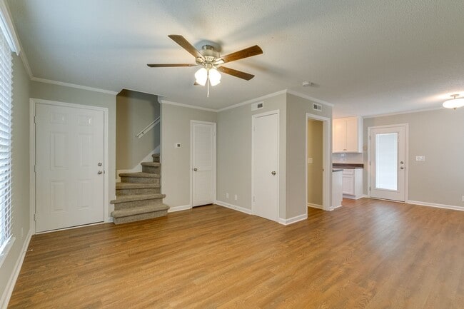property at 1027 Chickasaw Trail
