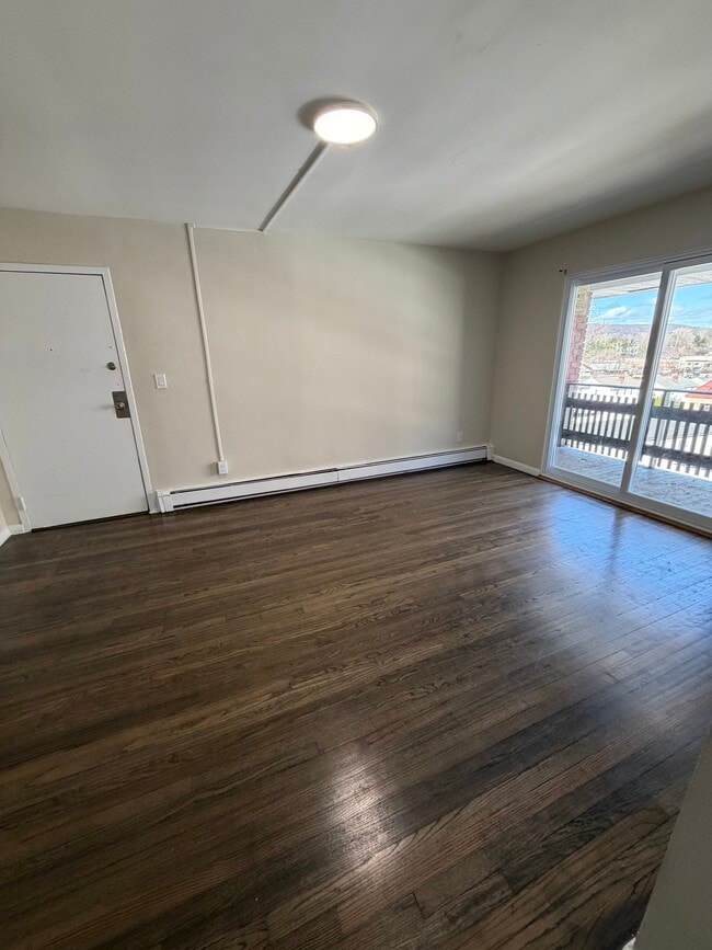 475 Park Ave, Unit C5 in Orange, NJ - Building Photo - Building Photo