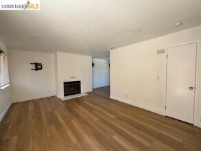 2283 Renwick Ln in Antioch, CA - Building Photo - Building Photo