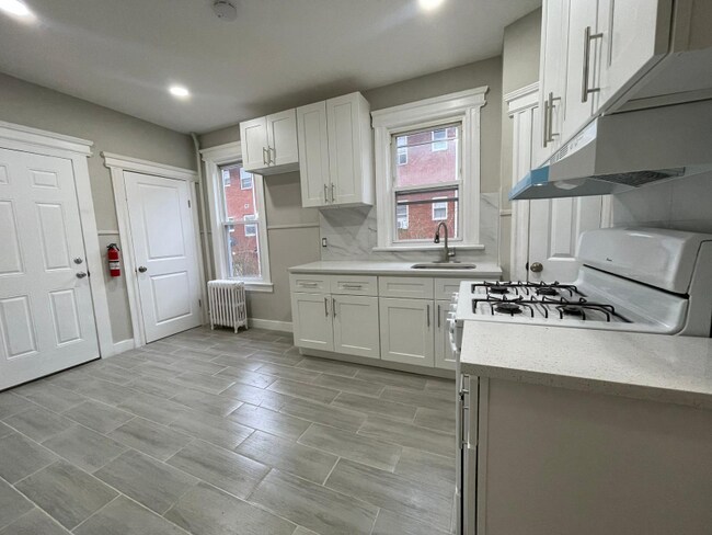 42 Dehart Pl-Unit -1 in Elizabeth, NJ - Building Photo - Building Photo