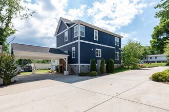 2150A Oakland St in Nashville, TN - Building Photo - Building Photo