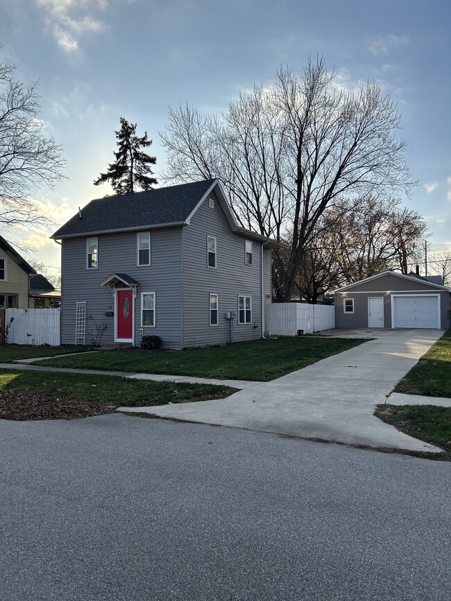 310 K St in La Porte, IN - Foto de edificio - Building Photo