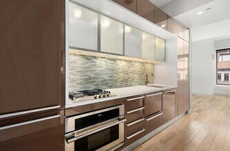 75 Wall St in New York, NY - Building Photo - Building Photo