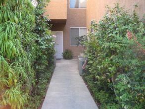 13890 Pinkard Way in El Cajon, CA - Building Photo - Building Photo